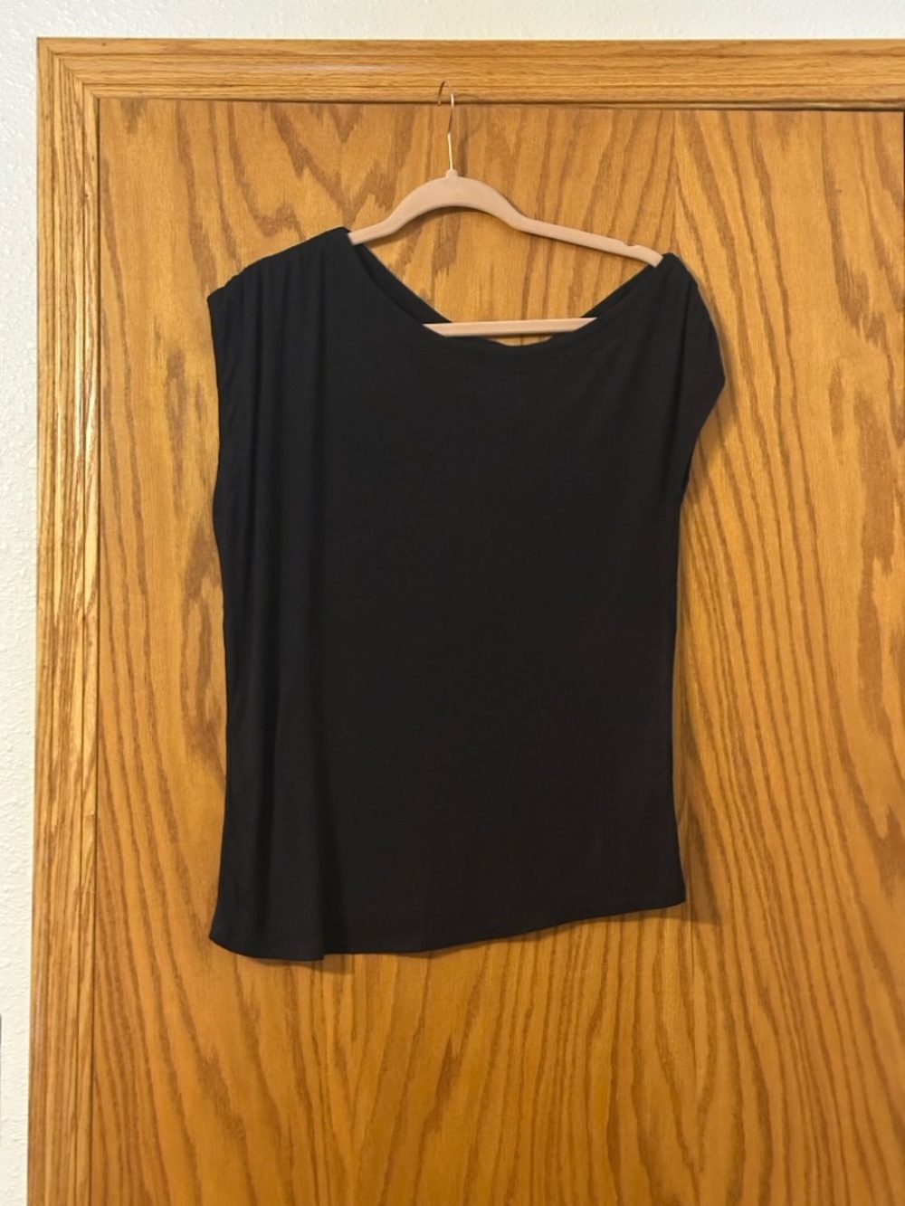 Threads 4 Thought Black Leoni Off-Shoulder Ribbed Tee - NWT - Size L - Picture 2 of 12